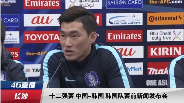 图为：《鱼和猫》导演沙哈姆·莫科瑞获特别创新奖 直击第37届大众电影百花奖丨恒源祥倾情相约百花盛会 2024-08-23 花重锦官城，蓉城百花开。
