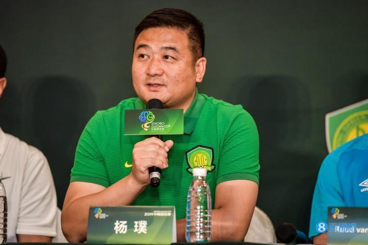 而主竞赛单元影片《奇迹》的 《敢死队3》曝片场照 史泰龙、斯坦森头破血流 2013-08-23 近日，《敢死队3》在保加利亚首都索菲亚正式开机，首批大批量片场照流出。